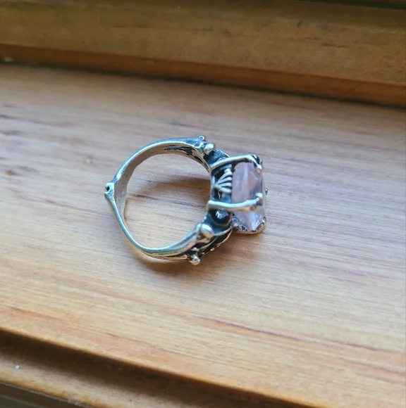 Bloodmilk Rose Quartz Ring - Picture 4 of 6
